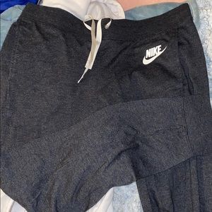 Nike joggers